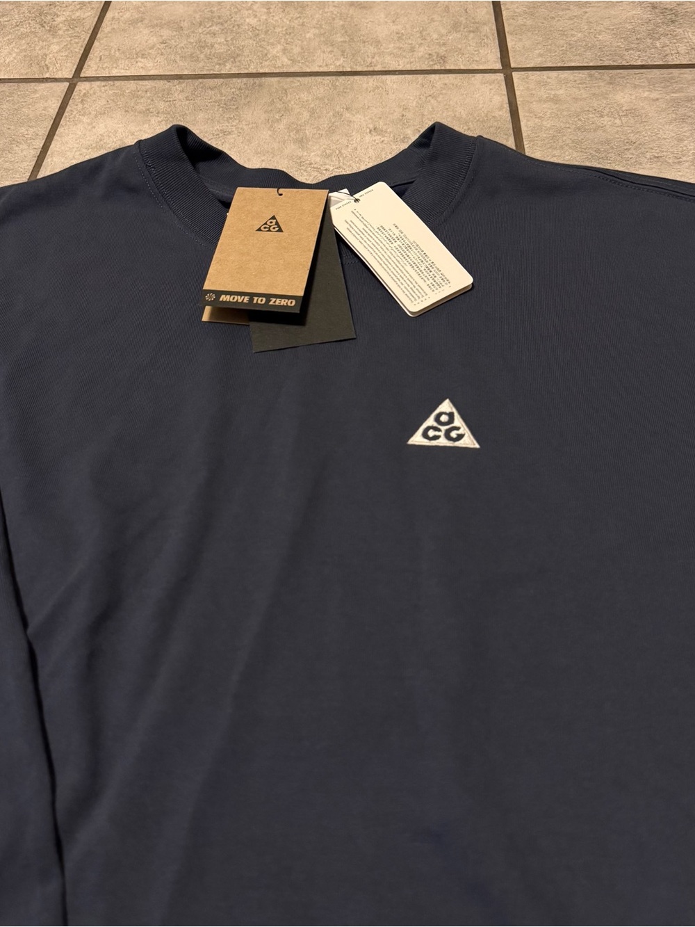 Nike ACG Men's Long Sleeve Size Medium Loose Fit Thunder Blue NWT - Picture 2 of 9